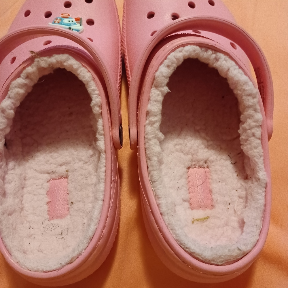 Girls Crocs - Picture 3 of 7